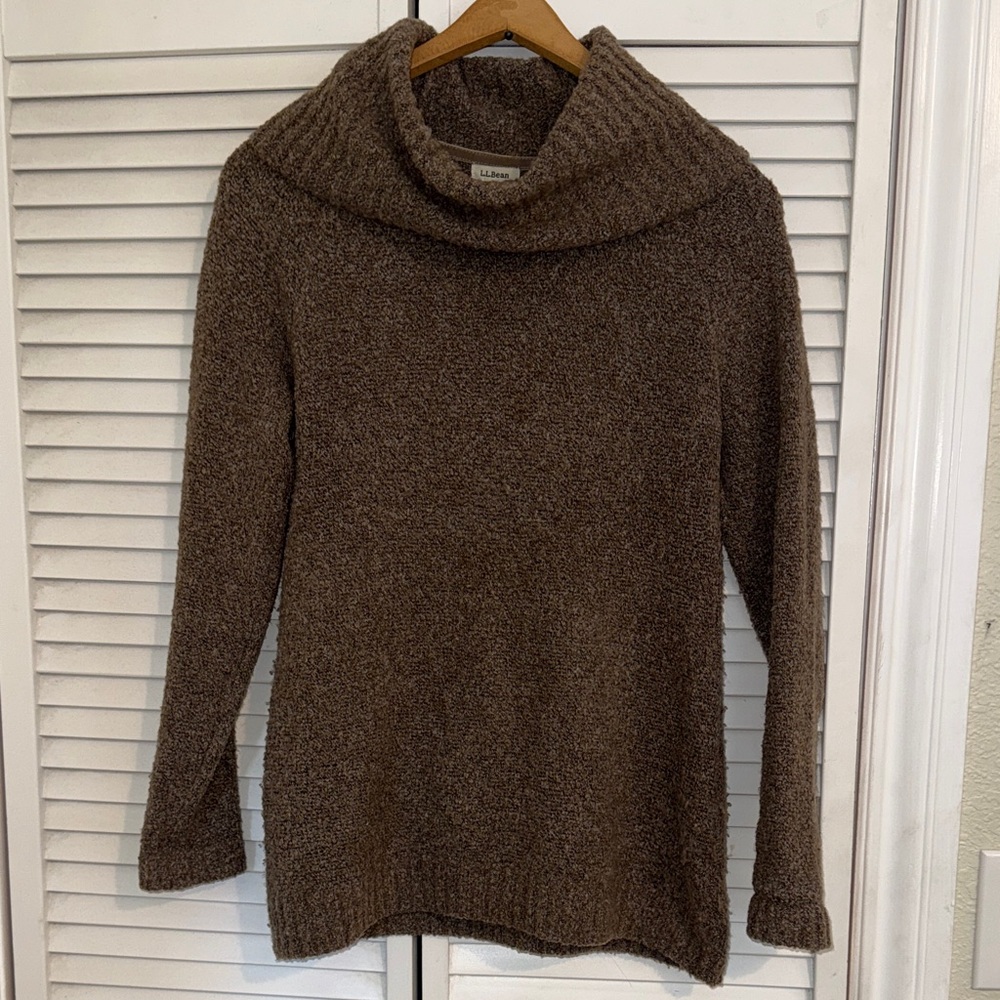 L.L. Bean Cozy Brown Cowlneck Turtleneck Sweater - S